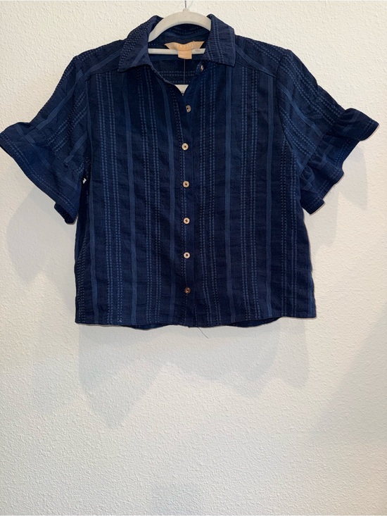 Hope & Harlow Tops - Hope & Harlow Navy Short-Sleeve Button-Down Shirt